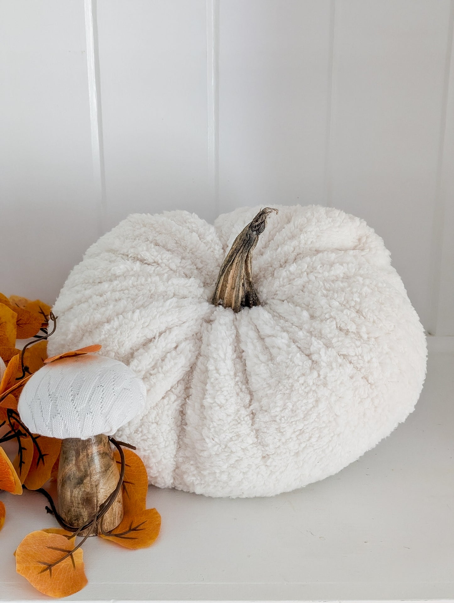 Sherpa Oversized Pumpkin